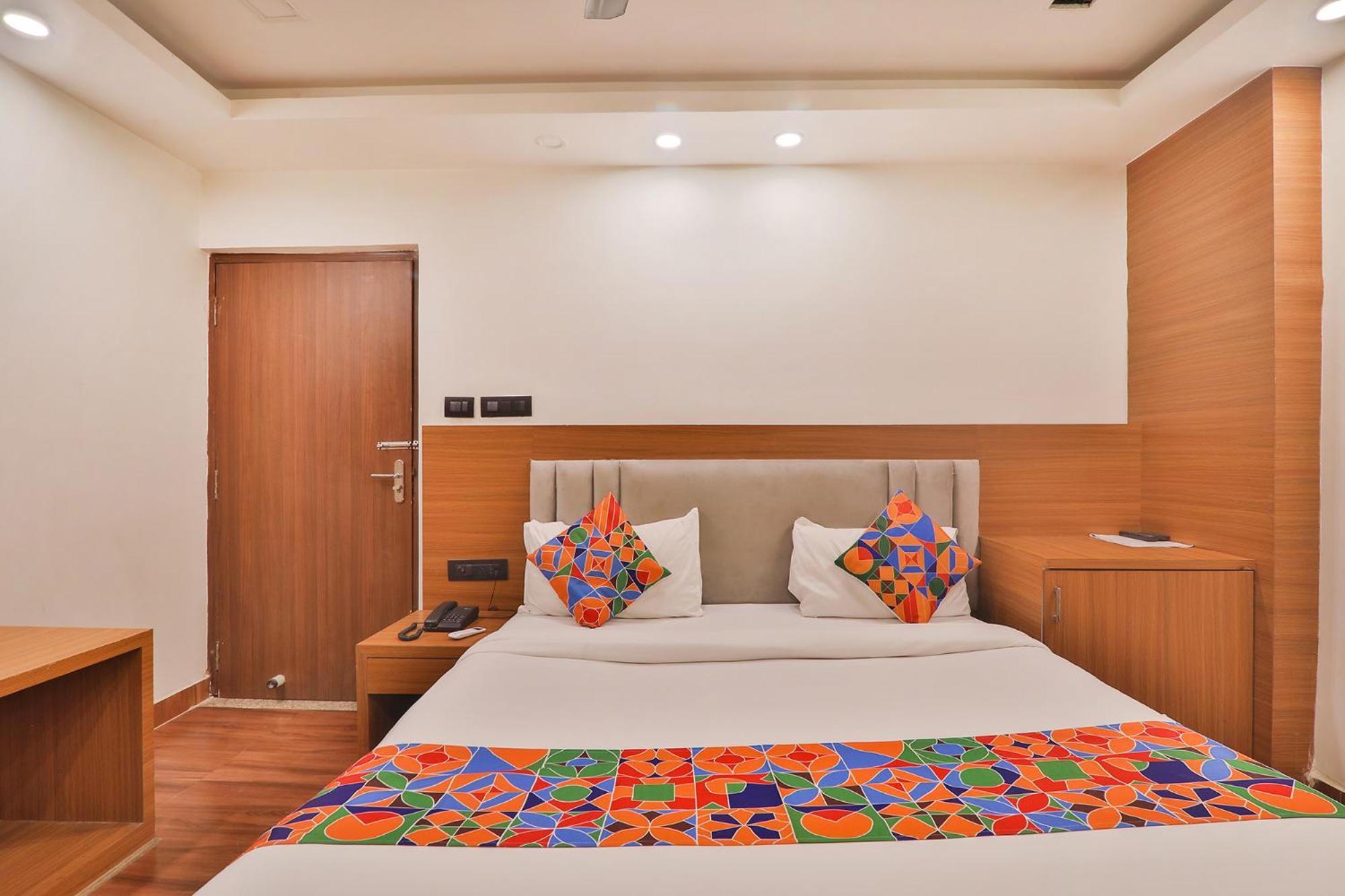 Fabhotel Shaurya Inn Lakhnau Kültér fotó